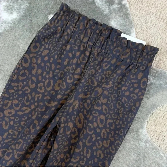 NWT Ann Taylor Animal Print Paperbag Pants - Picture 4 of 12